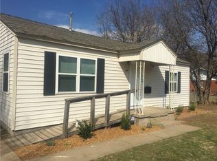 207 E Myrtle Ln, Midwest City, OK 73110