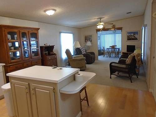 2nd image of 8 Silver Crest Dr