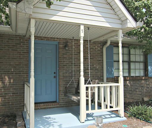 3rd image of 455 Bramblewood Ln APT 1