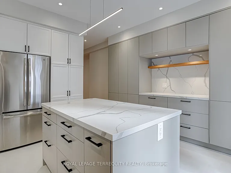 244 George St — Photo 2