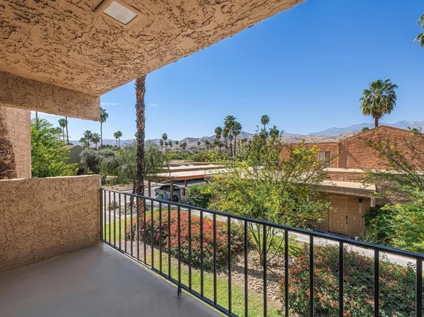 5834 Los Coyotes Dr, Palm Springs, CA 92264