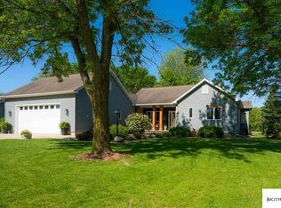 22 Asbury Pl, Mason City, IA 50401