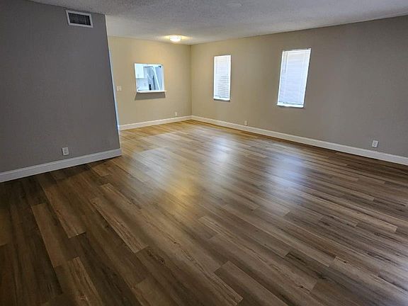 4th image of 3750 NW 115th Way #1-1