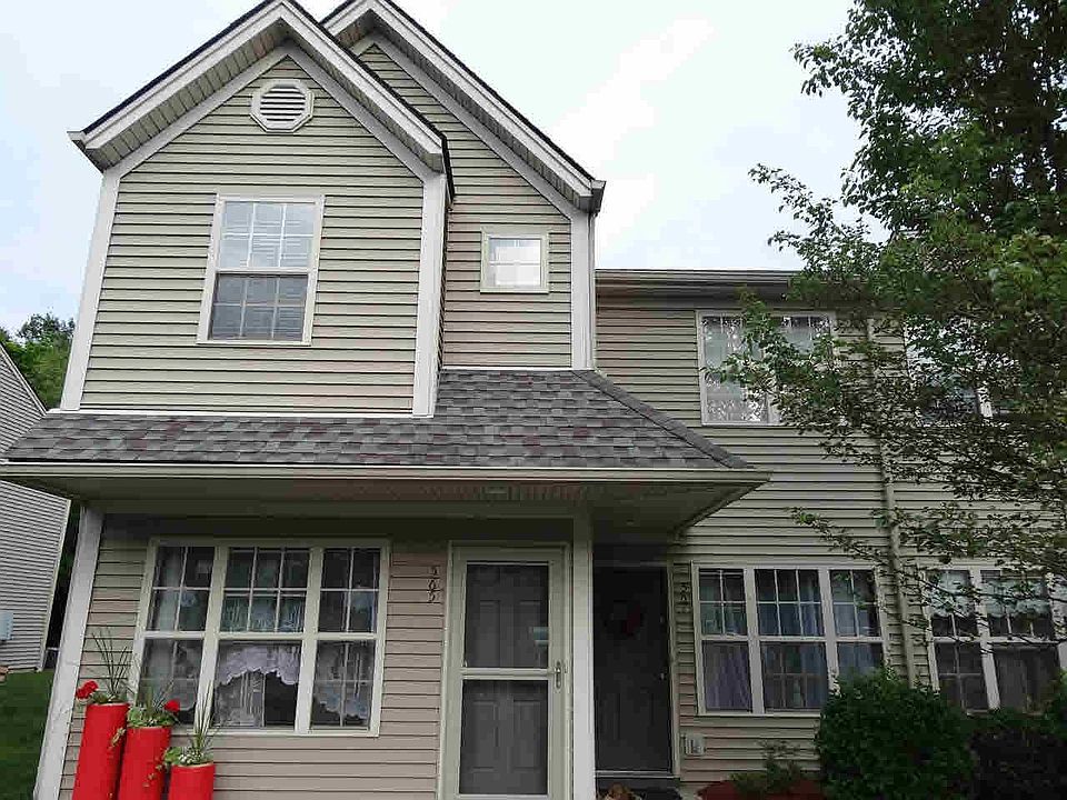 1st image of 567 Gregory Ct #567