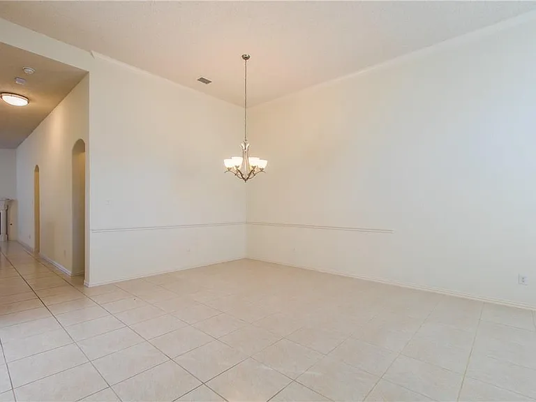 8216 Spring Valley Ln — Photo 20