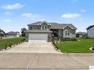 19645 Mockingbird Ln, Sedalia, MO 65301