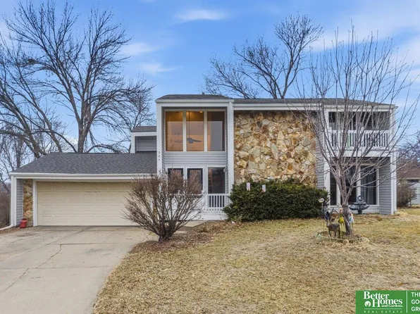 904 S 152nd Cir, Omaha, NE 68154