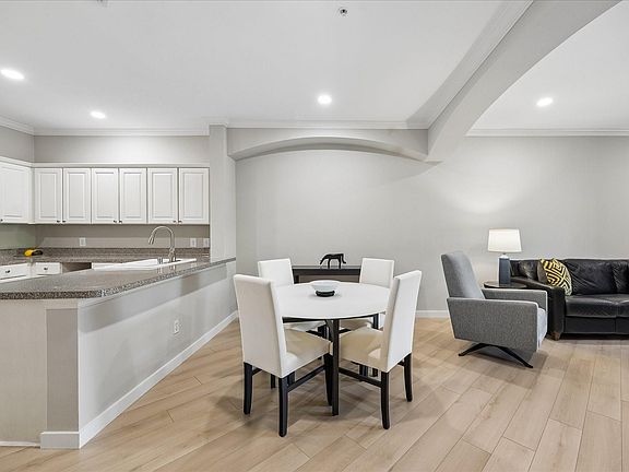 5th image of 2100 Welch St APT C121