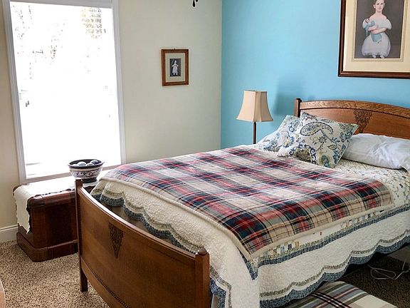 4th image of 2180 Bear Creek Cir