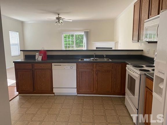 5th image of 1725 Tw Alexander Dr Unit 301