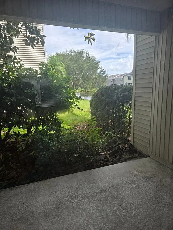 2 bed, 1.5 bath, 1134 sqft, $1,725 — Photo 2