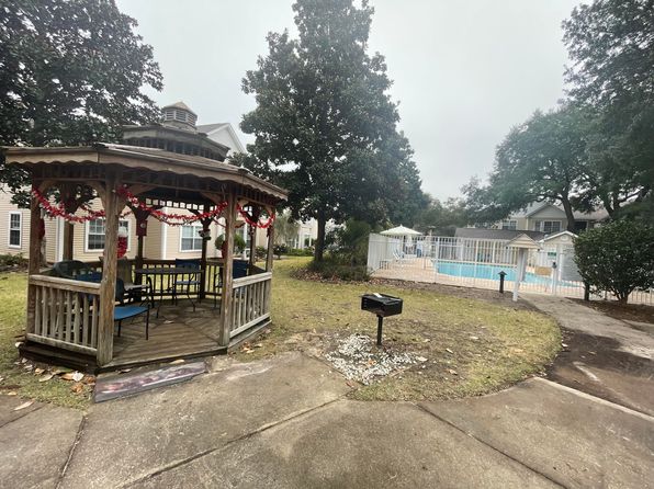 1501 Partin Dr APT 209, Niceville, FL 32578