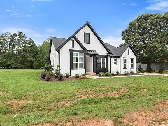 3rd image of 6721 Honeycutt Reserve Dr