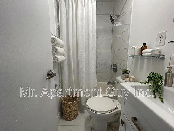 5th image of 53 Dawes Rd #203