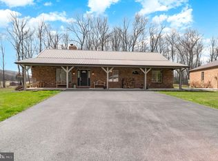 1430 Fox Hollow Rd, Shermans Dale, PA 17090
