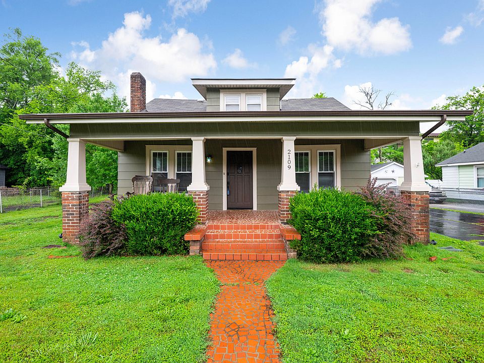 1st image of 2109 Lyndon Ave