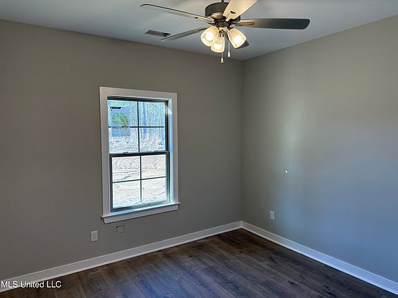 3rd image of 4677 Taylor Trl