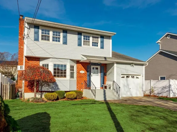 1793 Frederick Avenue, Merrick, NY 11566