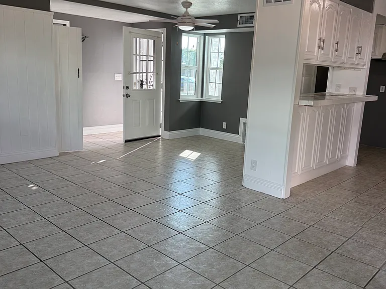 13833 Fairgrove Ave — Photo 7