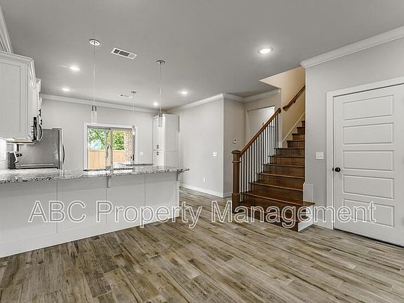 4th image of 3305 Hillstone Ave