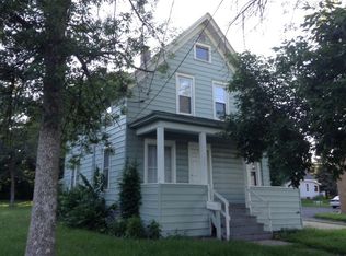 1242 6th St, Beloit, WI 53511