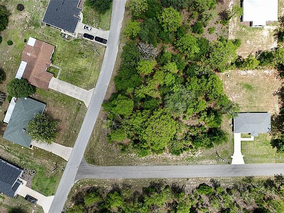 4th image of NE 9th St Lot 15