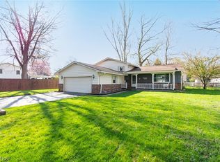 4125 Claridge Dr, Youngstown, OH