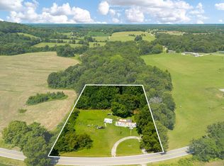 15964 Old Kentucky Rd, Walling, TN 38587