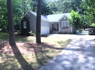 16 Little Creek Dr, Sharpsburg, GA 30277