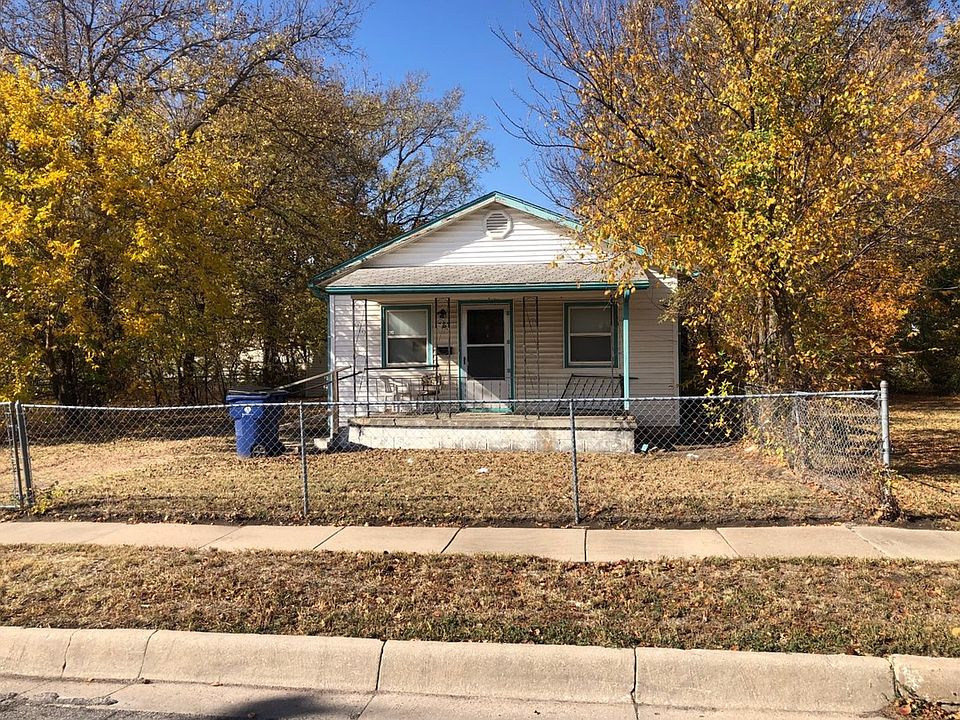 1st image of 939 N Indiana Ave