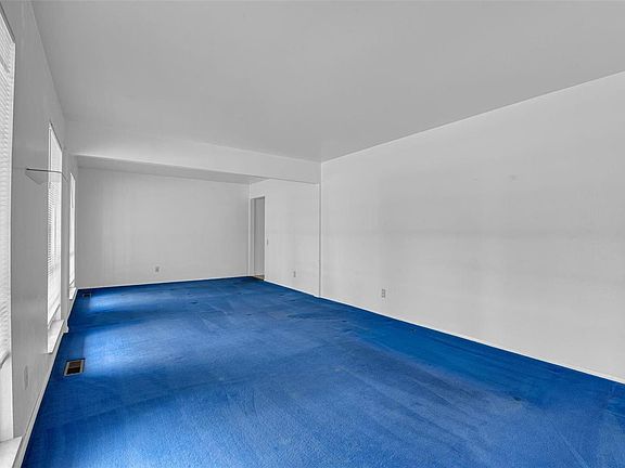 5th image of 12691 Markaire Dr