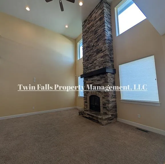 768 Sun Peak Way — Photo 11