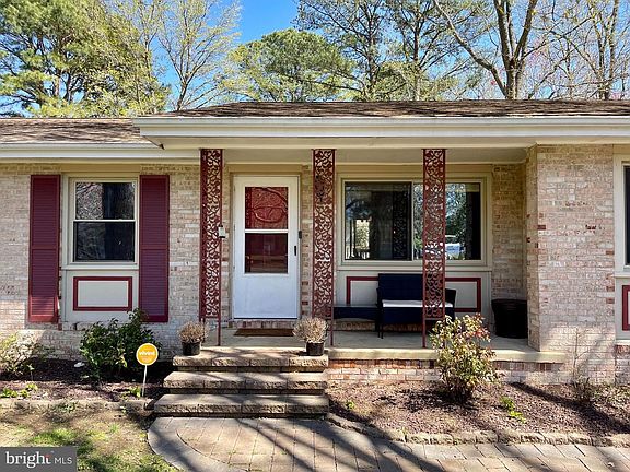 4th image of 21396 Lynn Dr