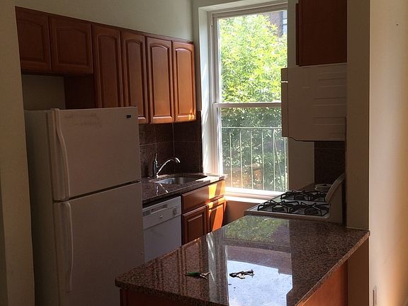 5th image of 3519 31st Ave APT 3F