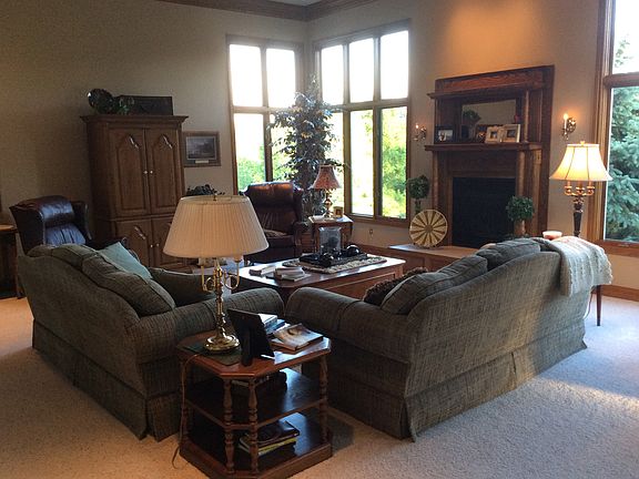 3rd image of 326 White Stag Ct SW