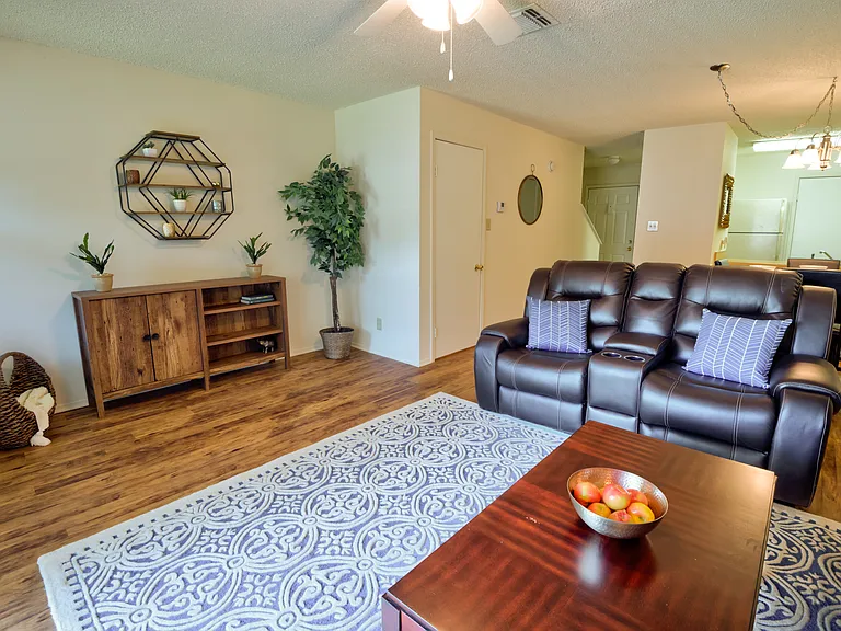 Sycamore Point Apartment Homes — Photo 16