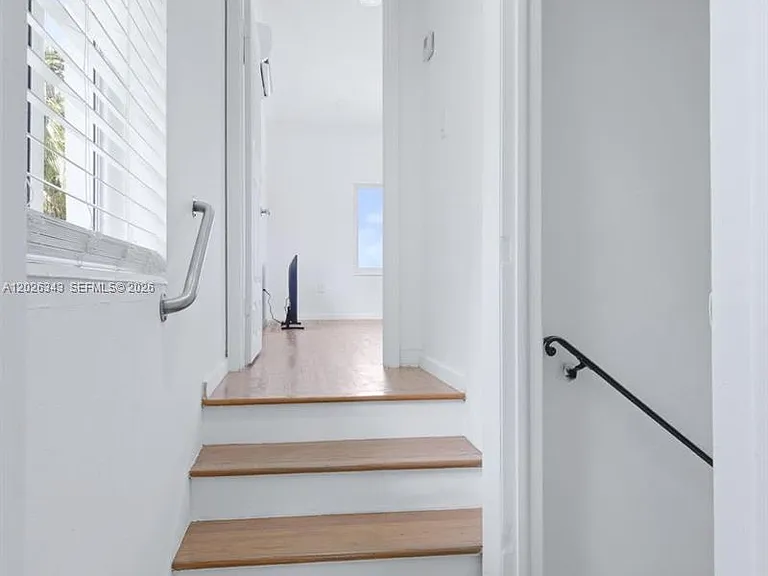 1510 S Treasure Dr — Photo 30