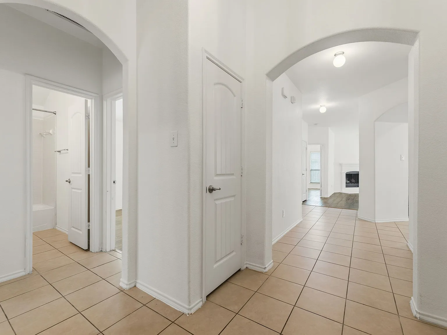 3 bed, 1580 sqft, $1,795 — Photo 4