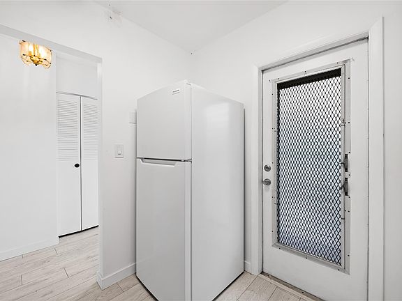 5th image of 5031 W Oakland Park Blvd #309