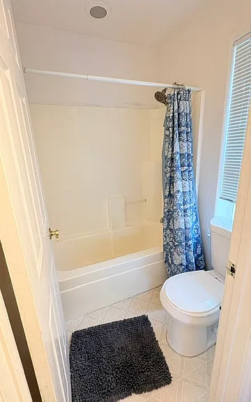 4010 Arthur Ashe Cir #4012 — Photo 11