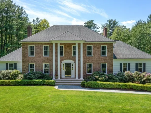 25 Donnelly Dr, Dover, MA 02030