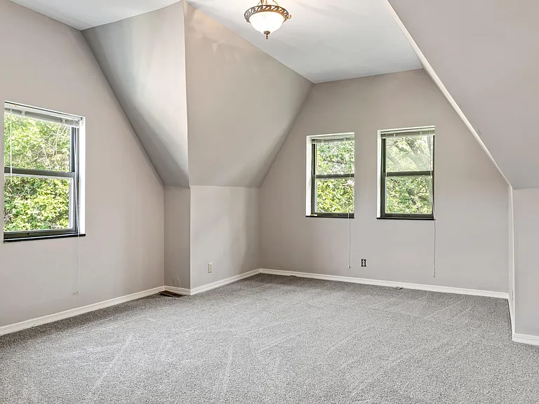 4330 W Pine Blvd — Photo 27