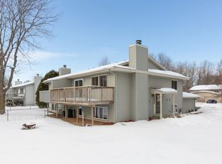 13403 Timber Crest Dr, Maple Grove, MN 55311