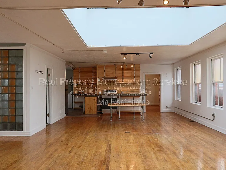 1312 Avenue J #B — Photo 1