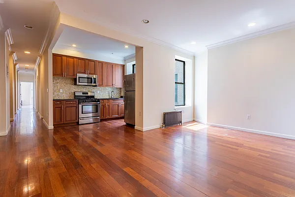 Rented by Bond New York | media 20