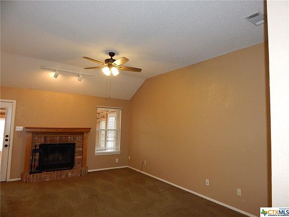 4th image of 424 Skyline Dr