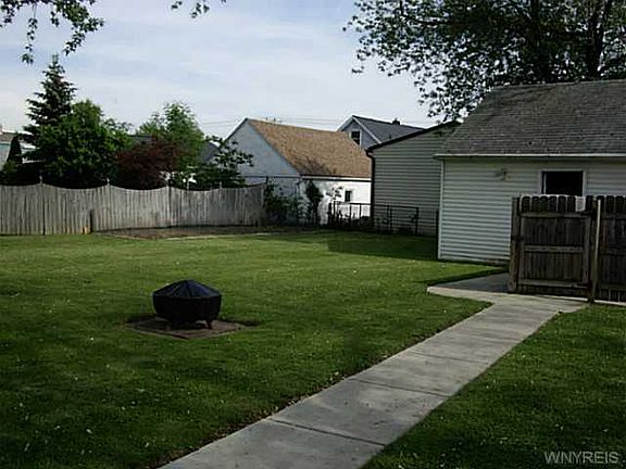 5th image of 5 Wellworth Pl