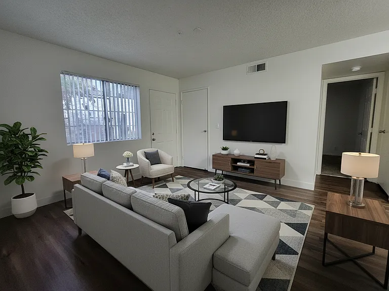 Liv 1621 Apartments — Photo 25