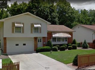 6757 Brandywine Rd, Parma Heights, OH 44130