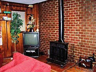 4th image of 54 Silver St